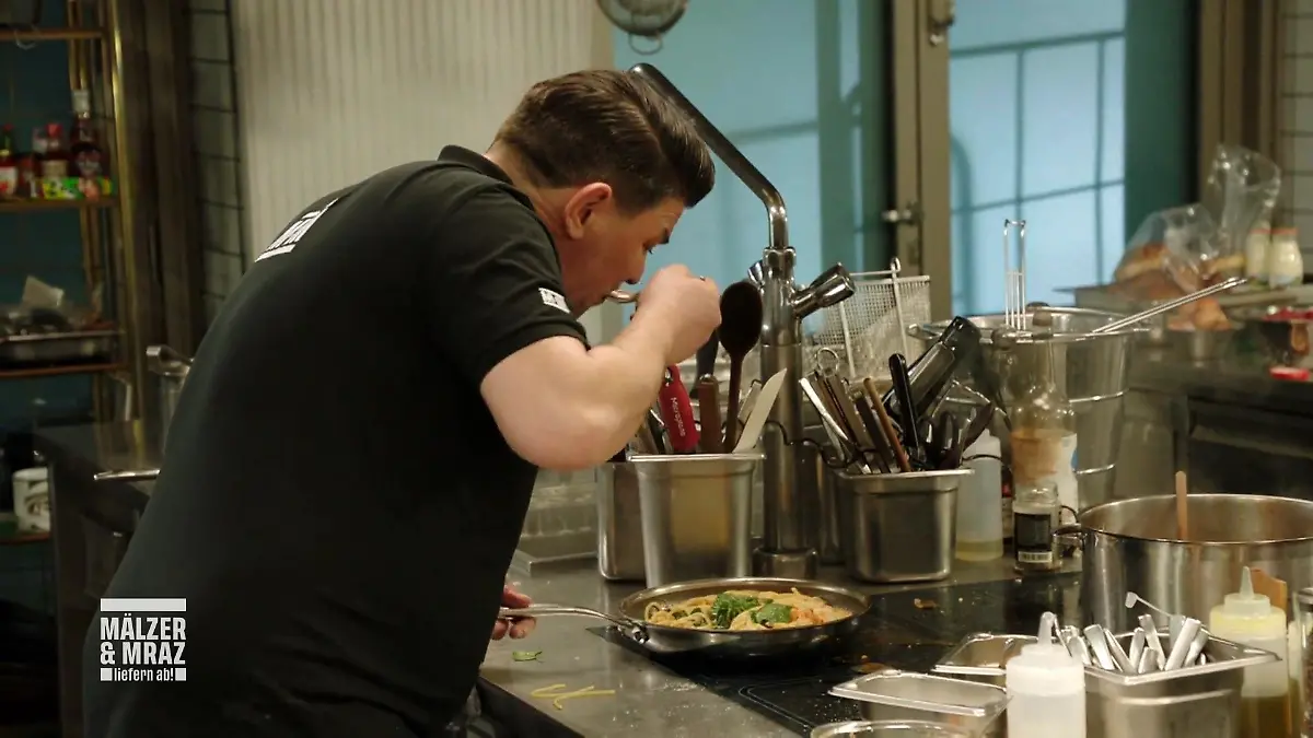 Tim übertreibt mit dem Chili Zu scharf gekocht