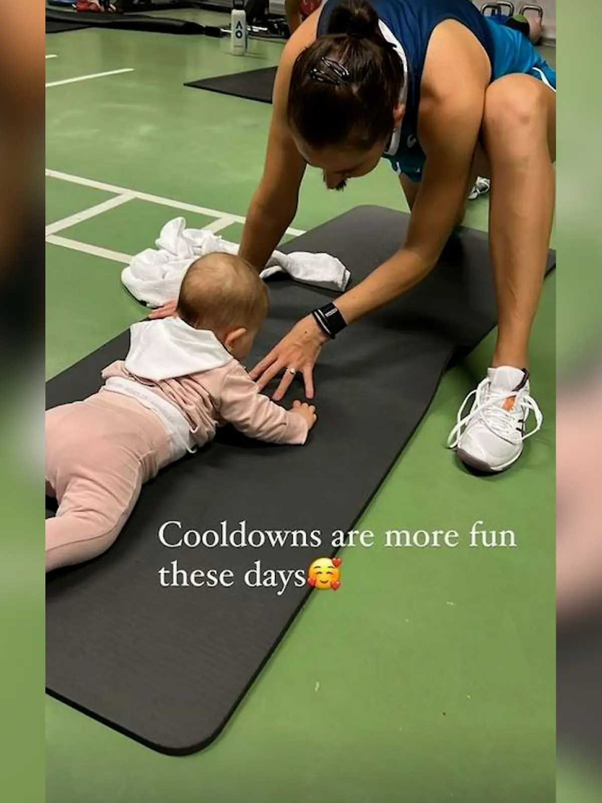 Belinda Bencic mit ihrer Tochter Bella.