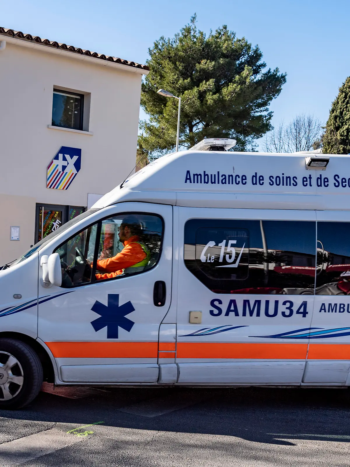 Occitanie - Montpellier - Ein Rettungswagen vom Typ Samu 34.