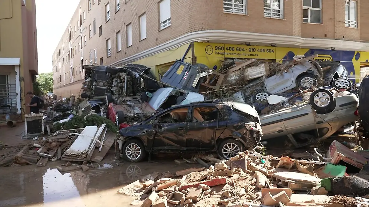 Die Flut hat die keine Gemeinde Alfafar südlich von Valencia zum Schrottplatz gemacht.
