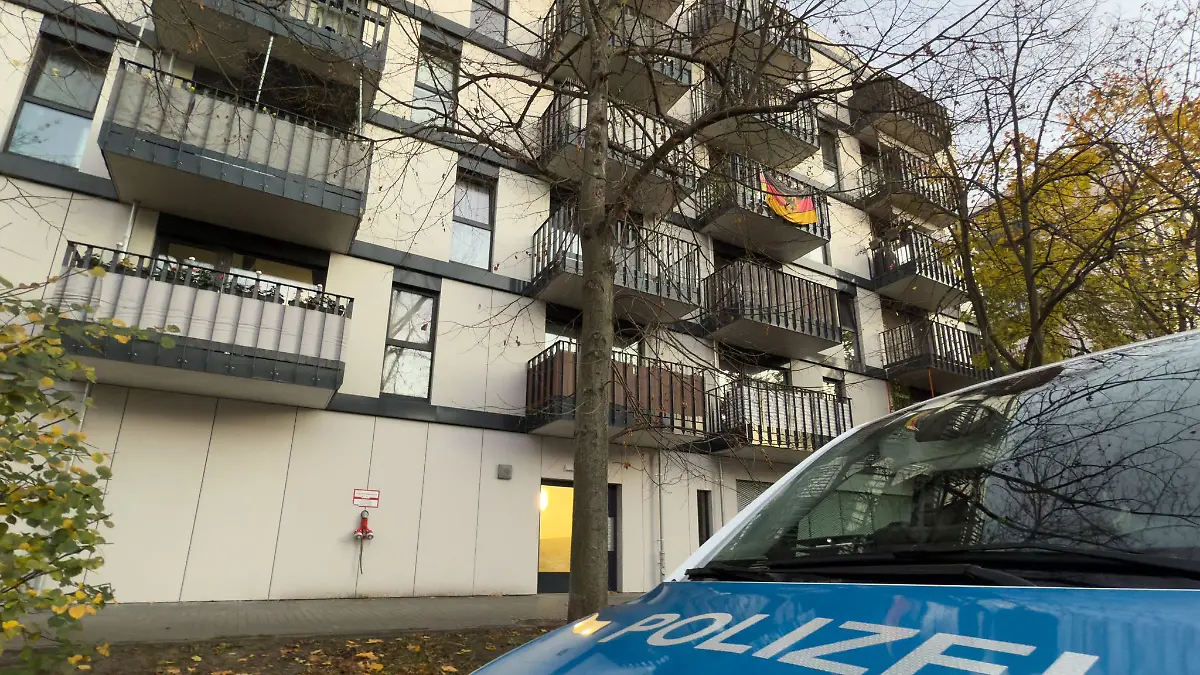 Polizeieinsatz in Berlin-Marzahn: Es besteht der Verdacht eines Tötungsdelikts.