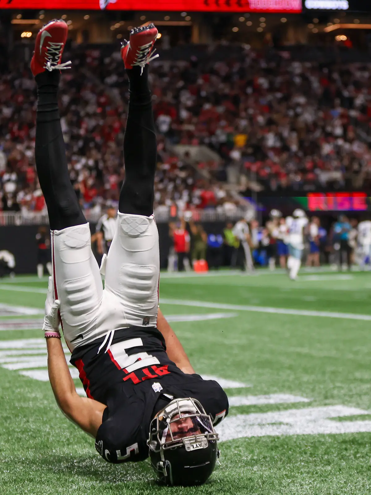 Bild zu: "Cousins und Falcons zerpflücken die Dallas Cowboys"