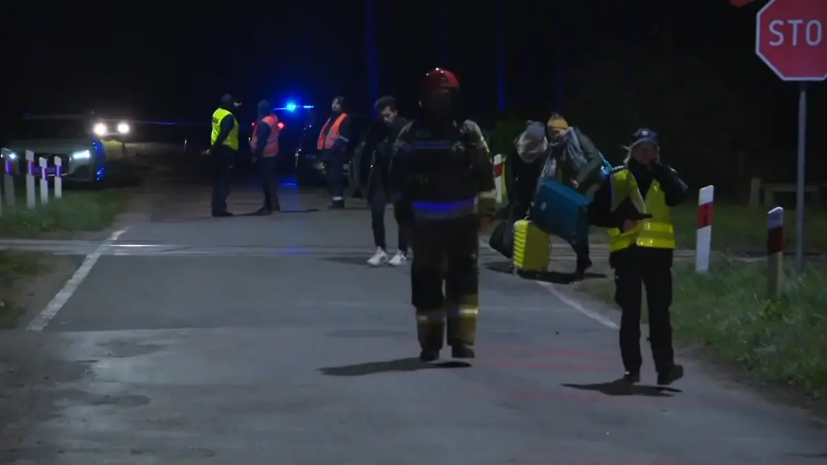 Rettungskräfte an der Unfallstelle.