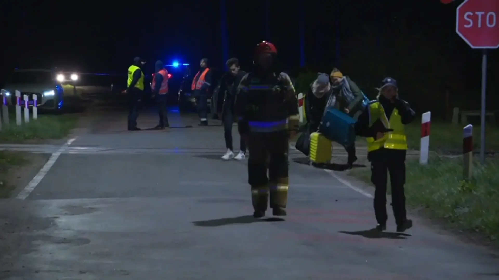 Rettungskräfte an der Unfallstelle.