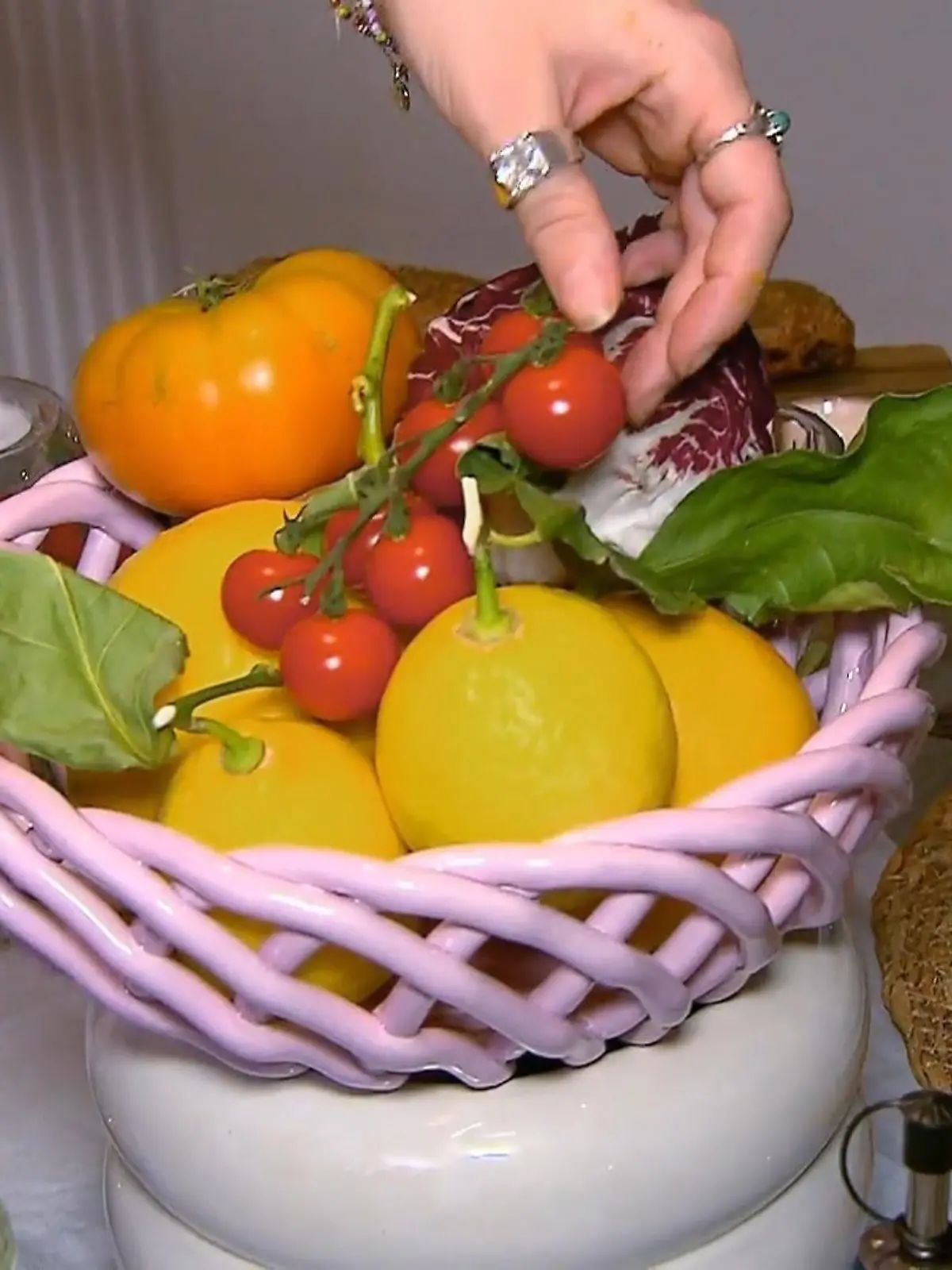 Bild zu: "Tischlein, deck dich!"