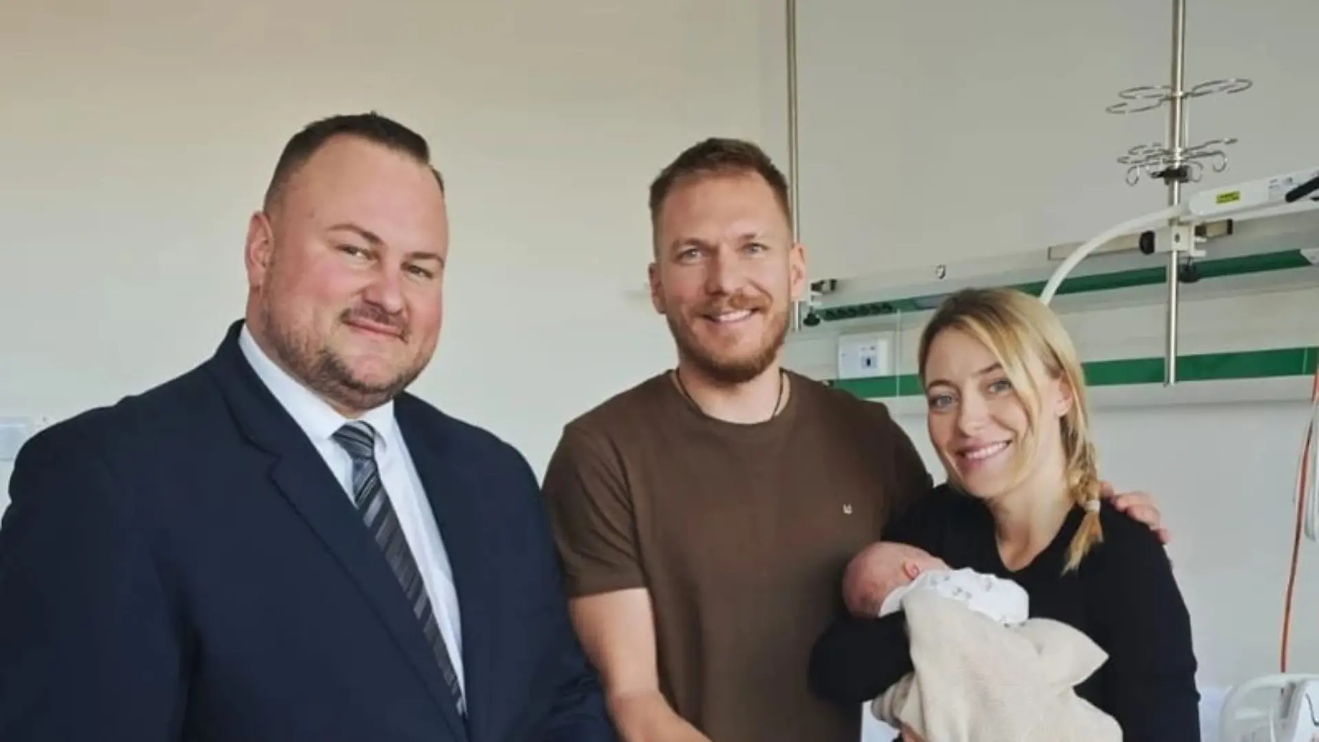 Adam Zampa bedankt sich beim Krankenhaus.