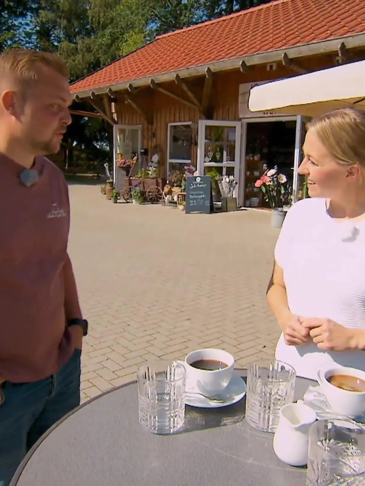Bild zu: "Kandidat Raik verlässt Bäuerin Saskia schon nach einer Nacht"