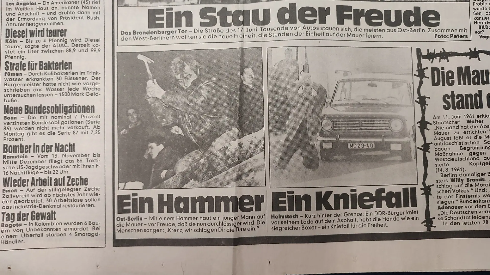 Ein Reporter fängt die Euphorie an der Grenze ein.