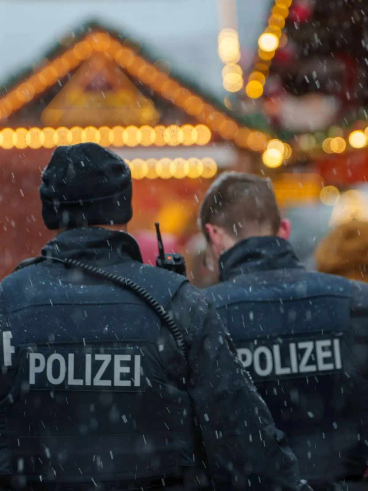 Bild zu: "Elmshorn: Teenager (17) plant Lkw-Anschlag auf Weihnachtsmarkt – Festnahme!"
