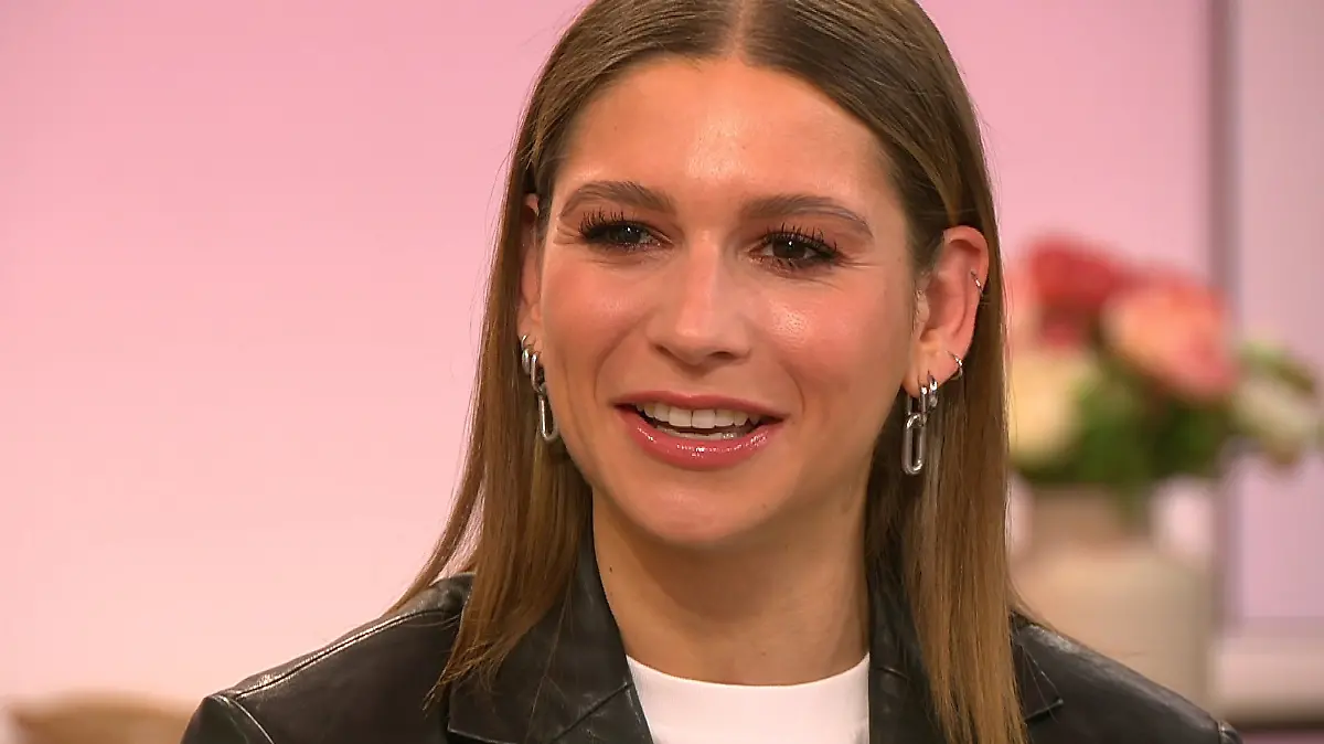 NFL-Moderatorin Jana Wosnitza ist Studiogast beim TV-Magazin „Gala”.