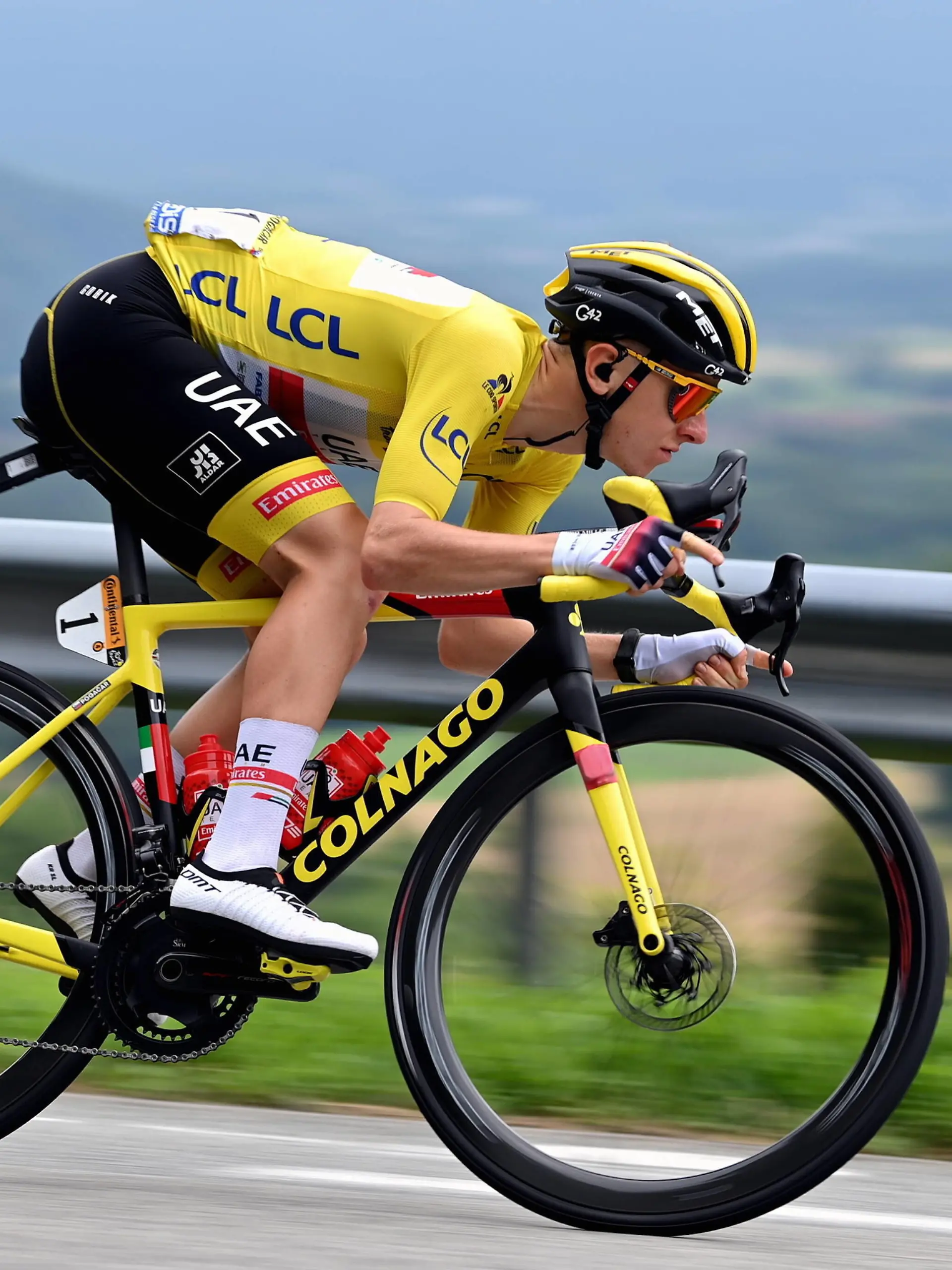 Sport Bilder des Tages Slovenian Tadej Pogacar of UAE Team Emirates pictured in action during stage 10 of the 108th edition of the Tour de France cycling race, 190,7 km from Albertville to Valence, France, Tuesday 06 July 2021. This year s Tour de France takes place from 26 June to 18 July 2021. DAVIDxSTOCKMAN PUBLICATIONxINxGERxSUIxAUTxONLY x3027985x