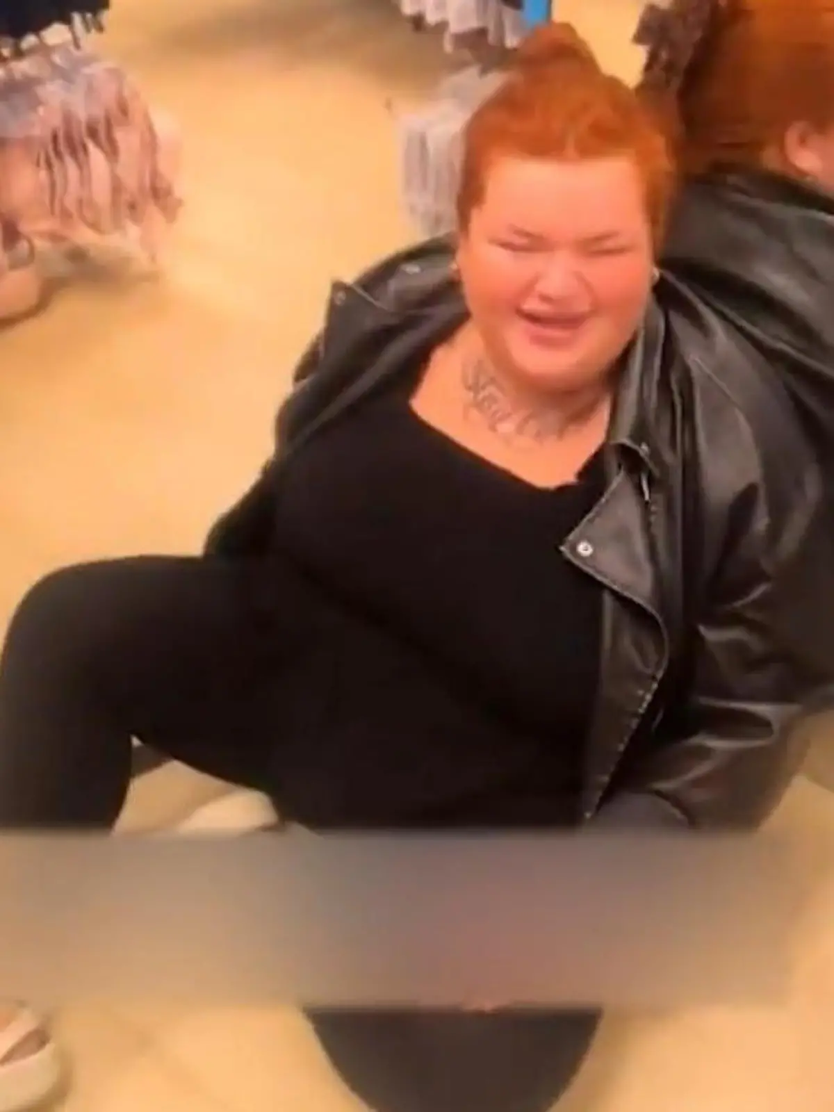 Wenn Chelsea (27) lacht, bricht sie zusammen.