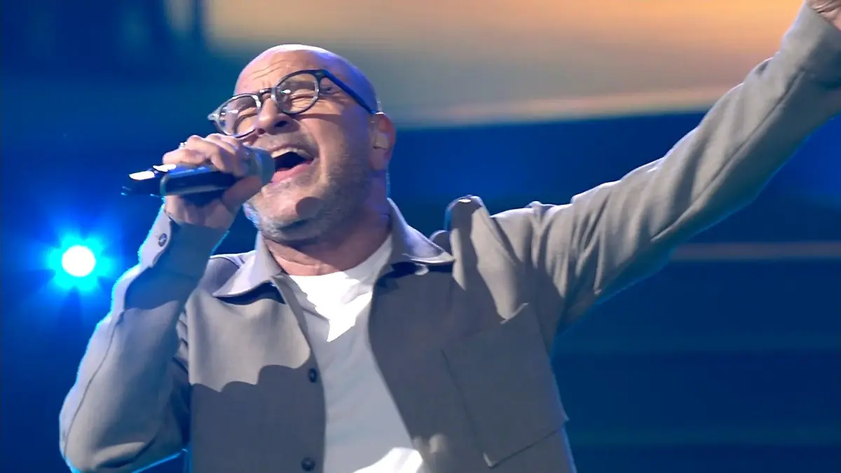 Schlägt Nissim Mizrahi mit diesem Song wirklich ein? DSDS-Finalist singt „Komet“