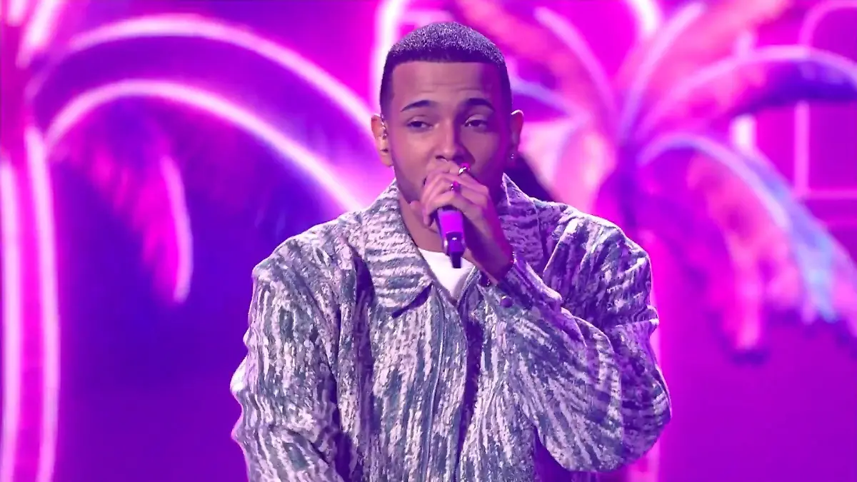 Philip Matas singt seinen Final-Song „Chateau Marmont“ 80s-Vibes im DSDS-Finale