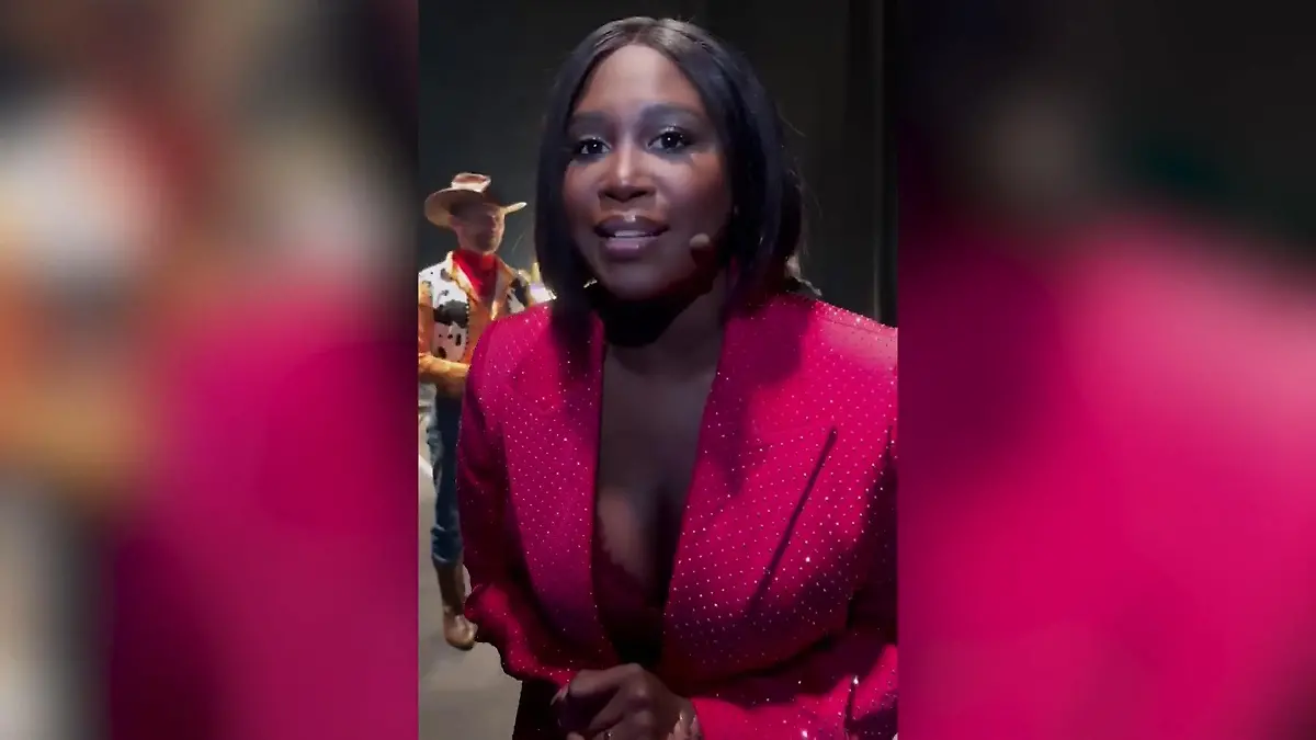 Motsi Mabuse bereitet Fans große Überraschung! „Let's Dance“-Weihnachtsspecial