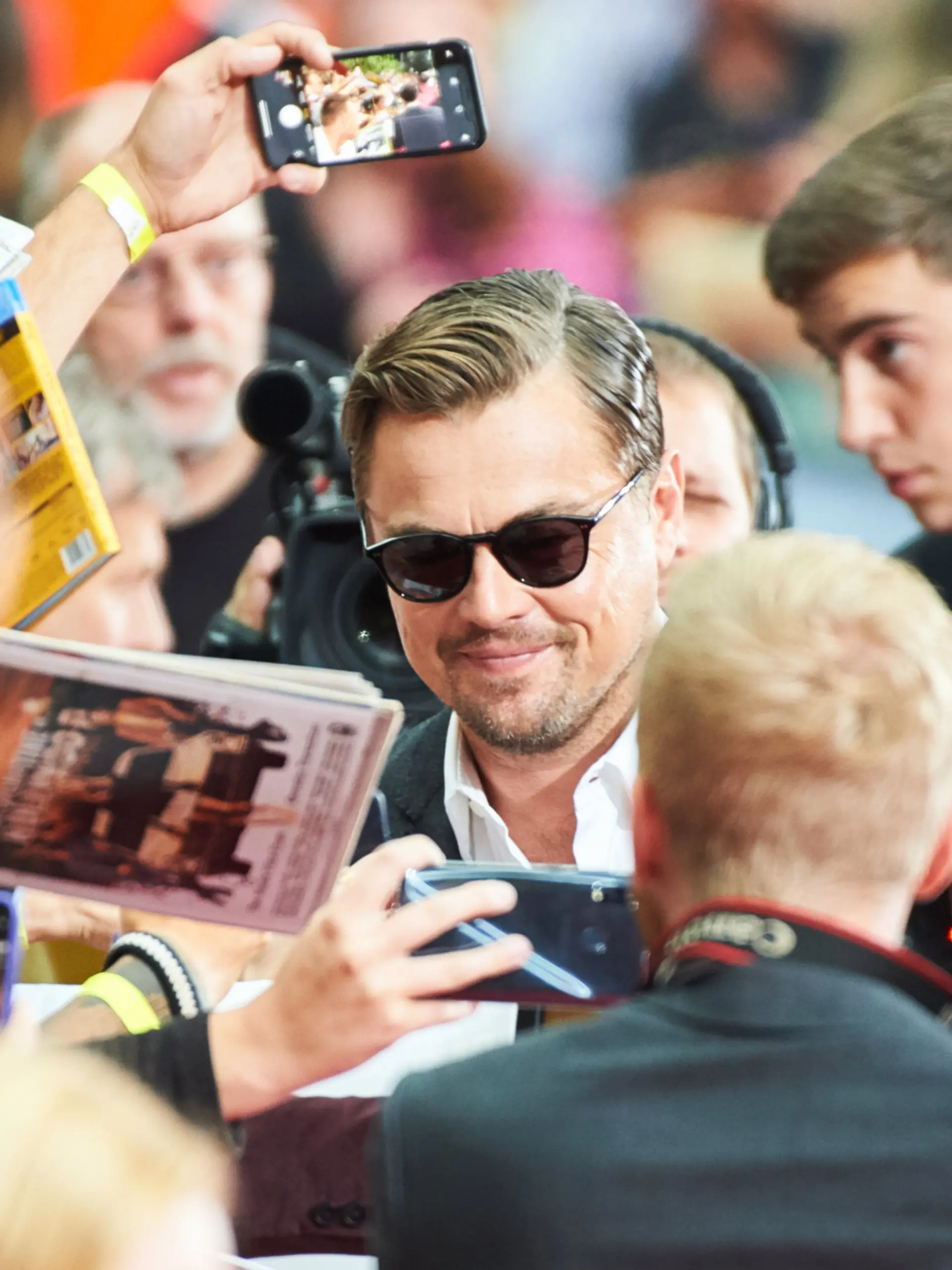 Leonardo DiCaprio feiert am 11. November seinen 50. Geburtstag. RTL lüftet fünf spannende Geheimnisse um den „Titanic”-Star.