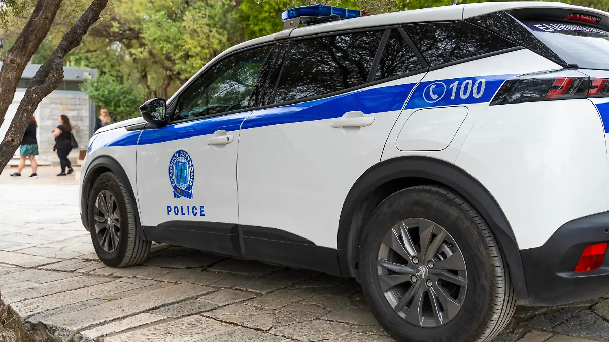 Ein Auto der Polizei in Griechenland. Griechisches Polizei Fahrzeug