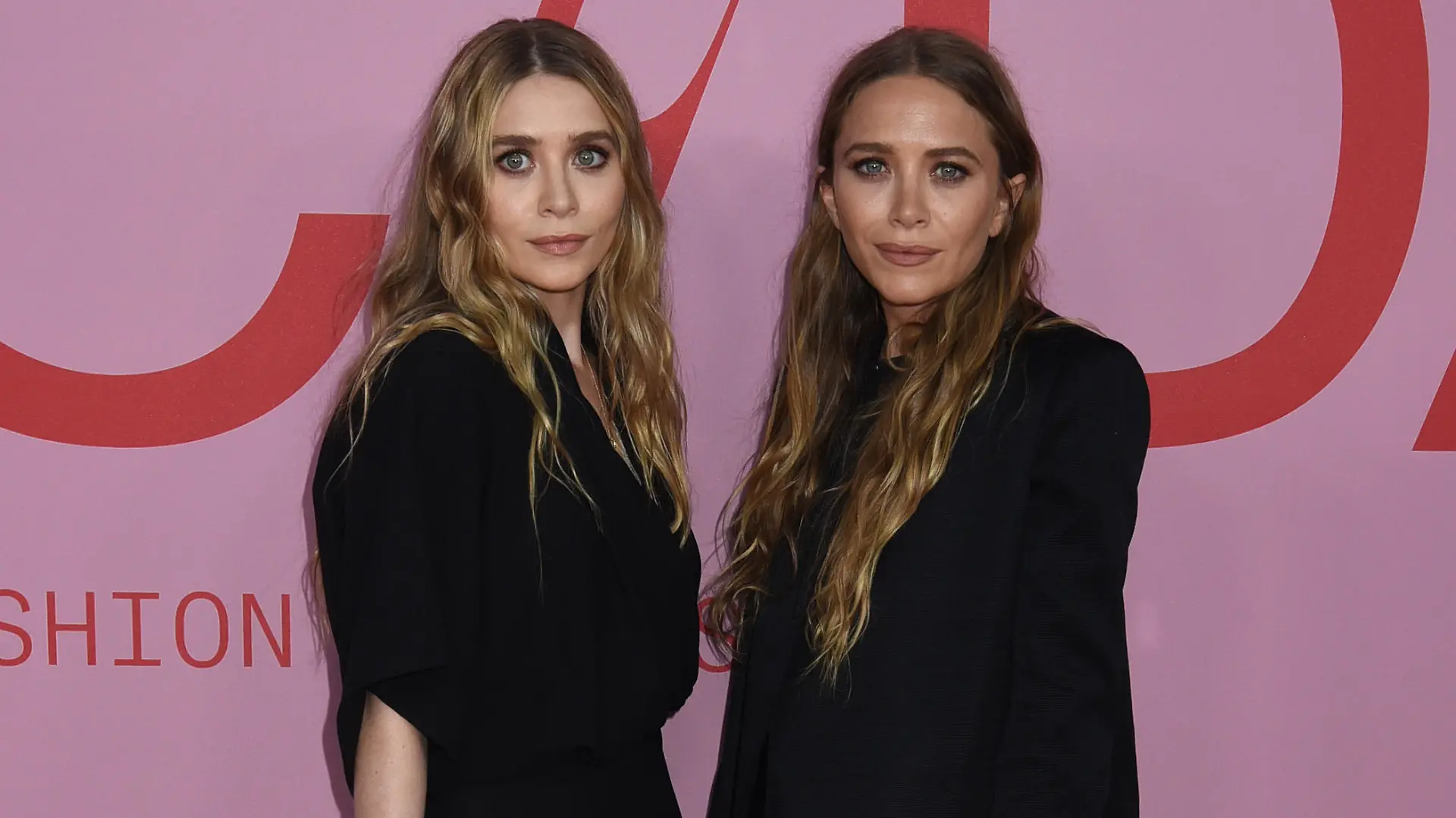 03 June 2019 - New York, New York - Ashley Olsen and Mary-Kate Olsen. 2019 CFDA Awards held at the Brooklyn Museum. Photo Credit: LJ Fotos/AdMedia