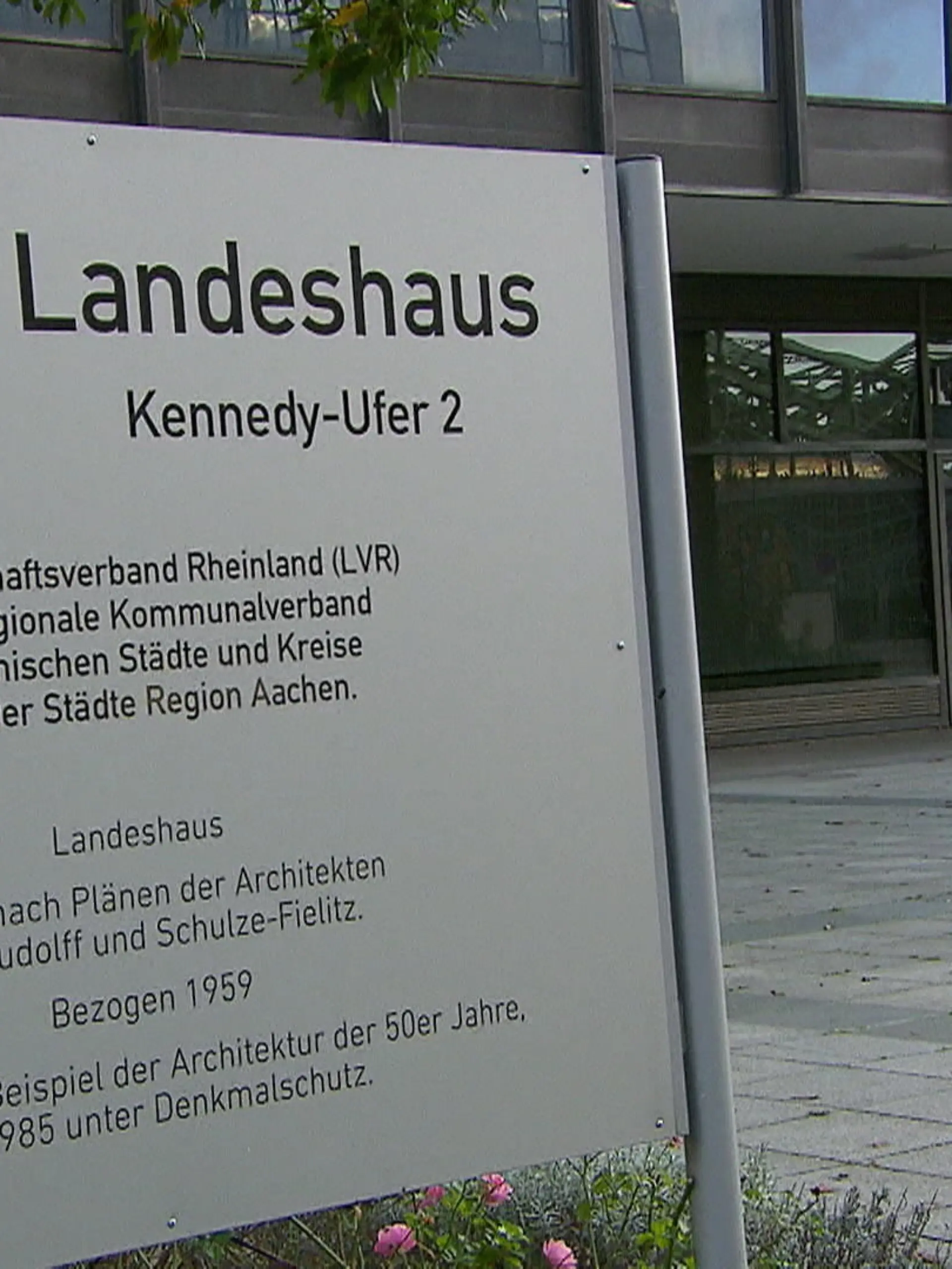 Bild zu: "AfD in Landschaftsversammlung"