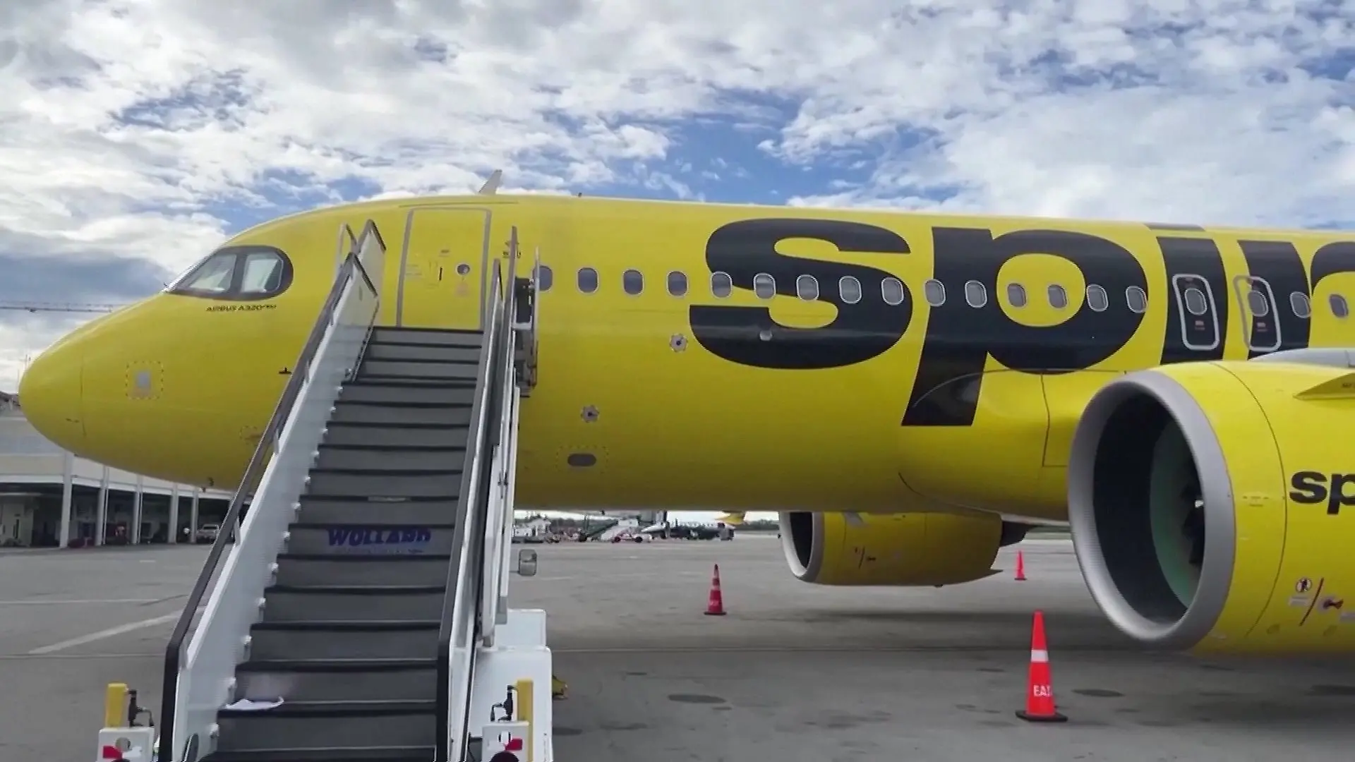 Spirit Airlines Maschine von Schüssen getroffen