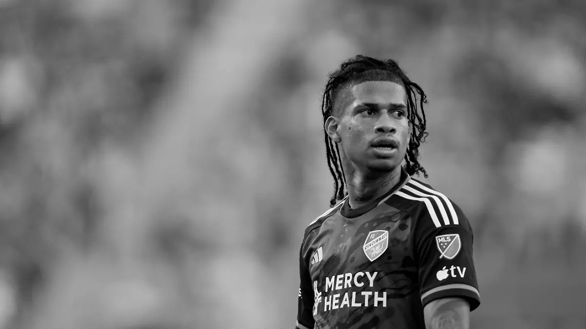 Nationalspieler nach Autounfall gestorben!