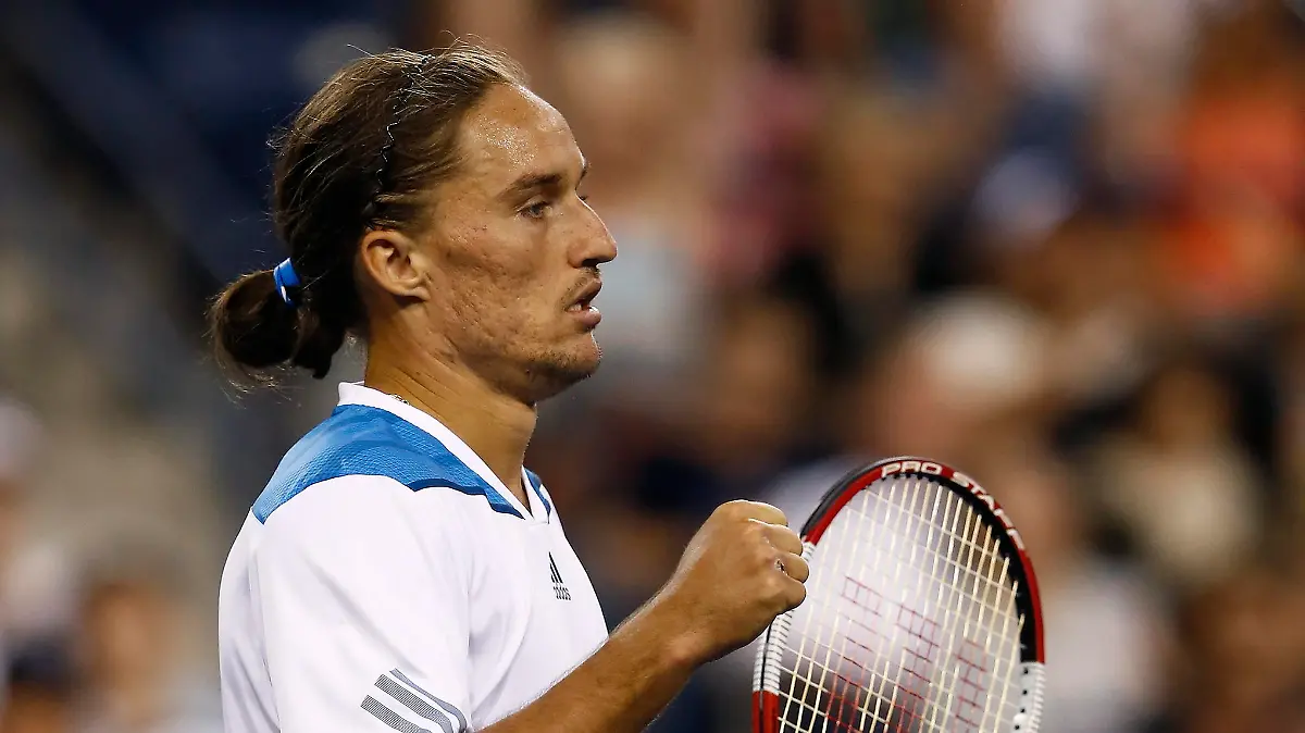 epa04119531 Alexandr Dolgopolov of the Ukraine reacts after winning a point against Rafael Nadal of Spain at the BNP Paribas Open tennis in Indian Wells, California, USA, 10 March 2014. EPA/JOHN G. MABANGLO +++(c) dpa - Bildfunk+++