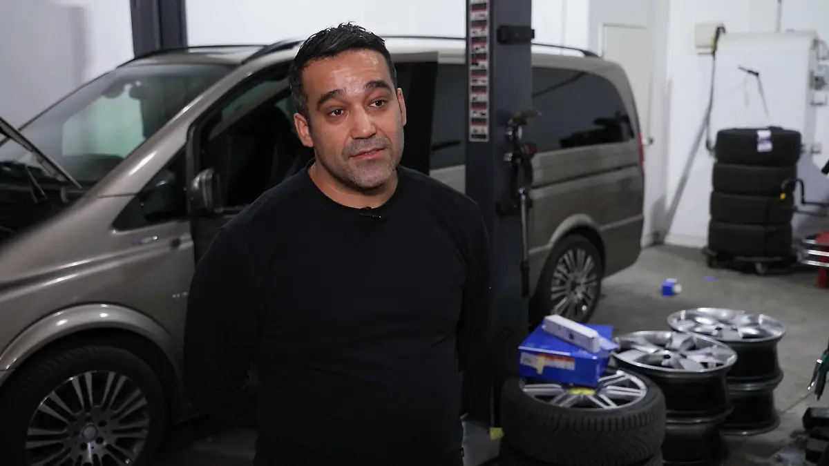 "Man merkt schon, dass die Leute das Geld zurückhalten." Unternehmer nach Ampel-Aus