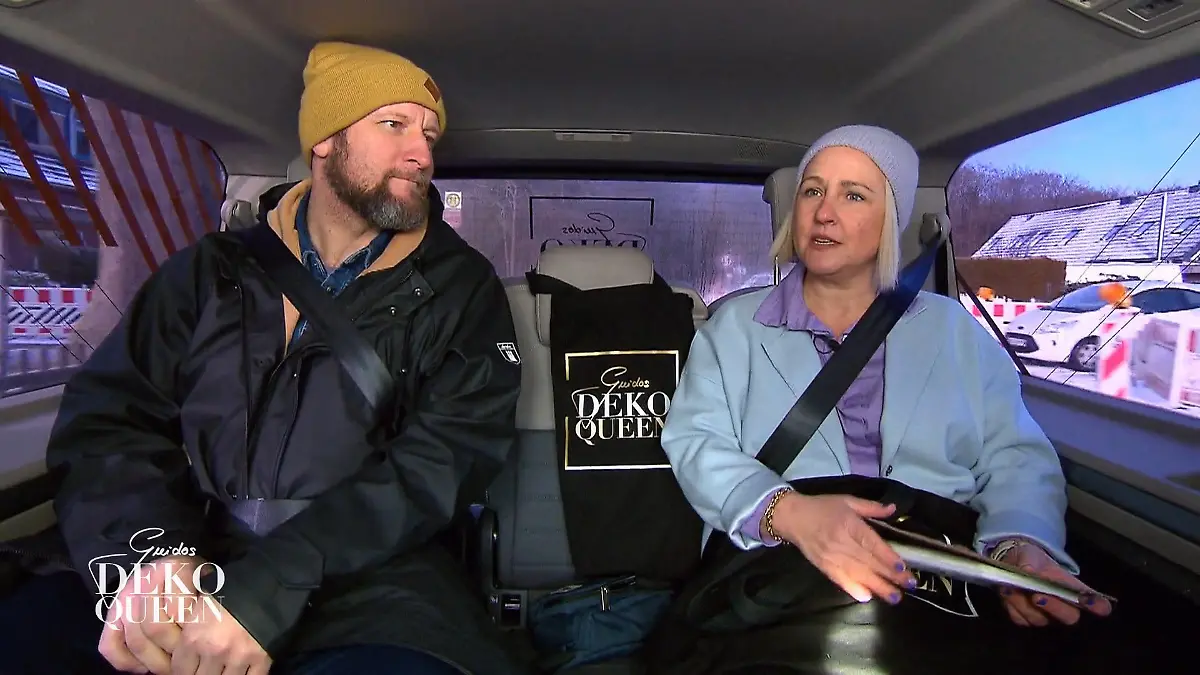 Inga und Marius auf Shopping-Mission Spiegel & Co.