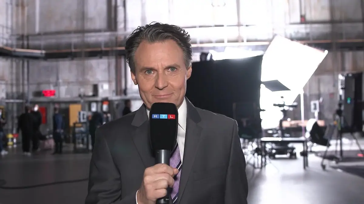 Erste Impressionen vom GZSZ-Jubiläums-Dreh: Wolfgang Bahro verrät: DARAUF  können sich die Fans freuen