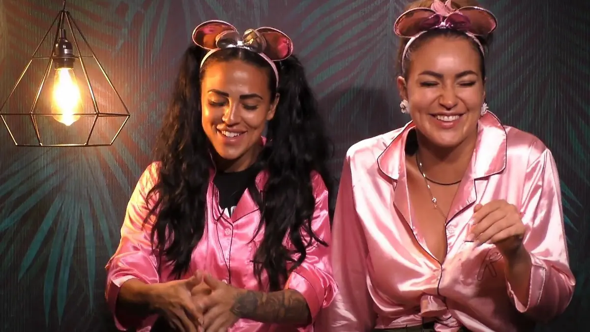 Elena Miras und Chethrin Schulze können plötzlich zusammen lachen