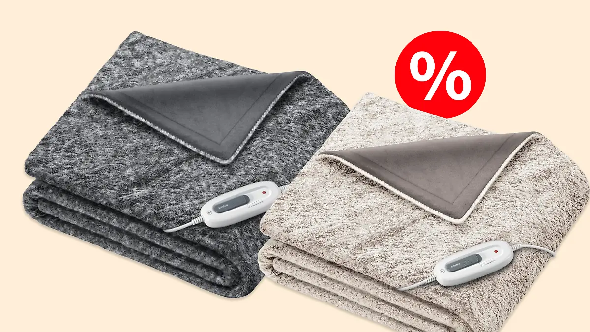Zwei Heizdecken in Beige und Grau im Angebot.