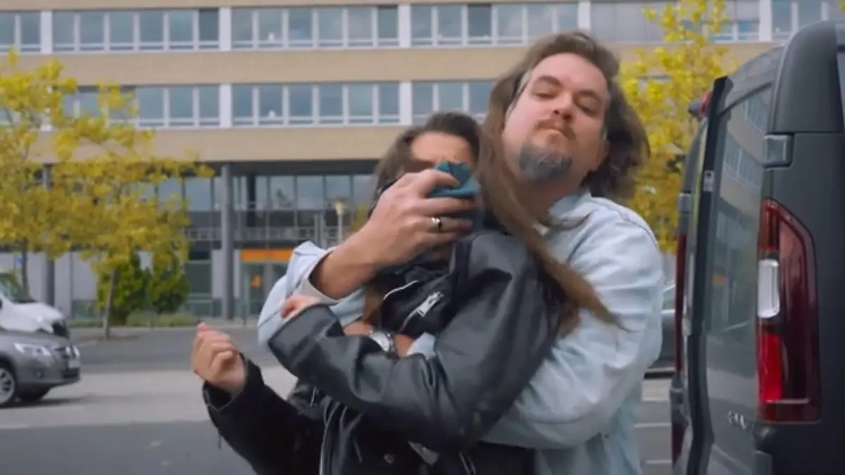 David setzt Vivien außer Gefecht „Unter uns“-Folge vom 21.11.24 auf RTL+