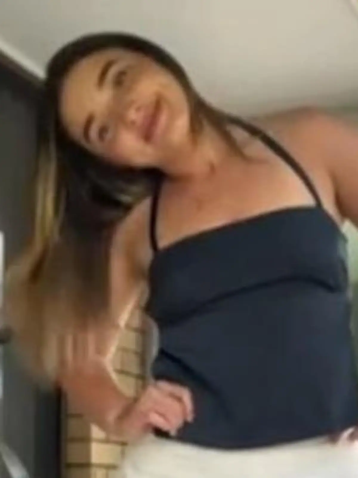 Bild zu: "Sie fanden ihre Beine zu dick – jetzt zeigt’s Amelia ihren Mobbern"