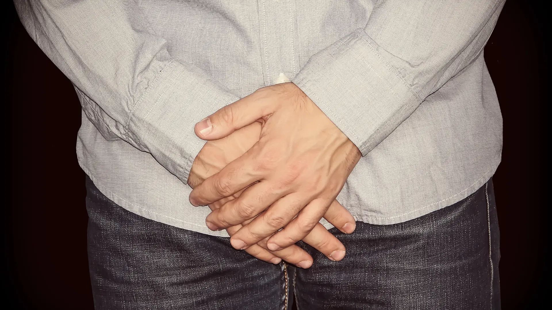 Mann mit Penis-Krankheit