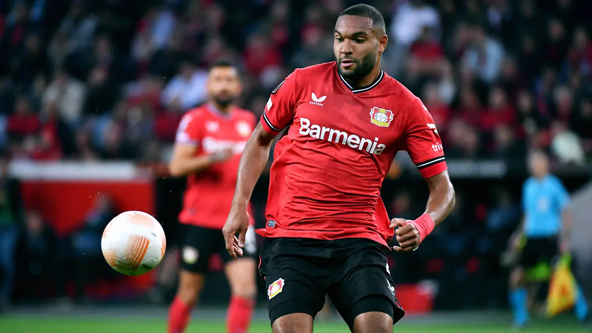 Fussball, Europa League, Deutschland, Herren, Saison 2022/2023, Halbfinale Rückspiel, BayArena Leverkusen, Bayer Leverkusen - AS Rom 0:0 Jonathan Tah LEV. Aktion, Einzelbild. UEFA REGULATIONS PROHIBIT ANY USE OF PHOTOGRAPHS AS IMAGE SEQUENCES AND/OR QUASI-VIDEO *** Football, Europa League, Germany, Men, Season 2022 2023, Semifinal Second Leg, BayArena Leverkusen, Bayer Leverkusen AS Roma 0 0 Jonathan Tah LEV Action, Single Image UEFA REGULATES PROHIBIT ANY USE OF PHOTOGRAPHS AS IMAGE SEQUENCES AND OR QUASI VIDEO