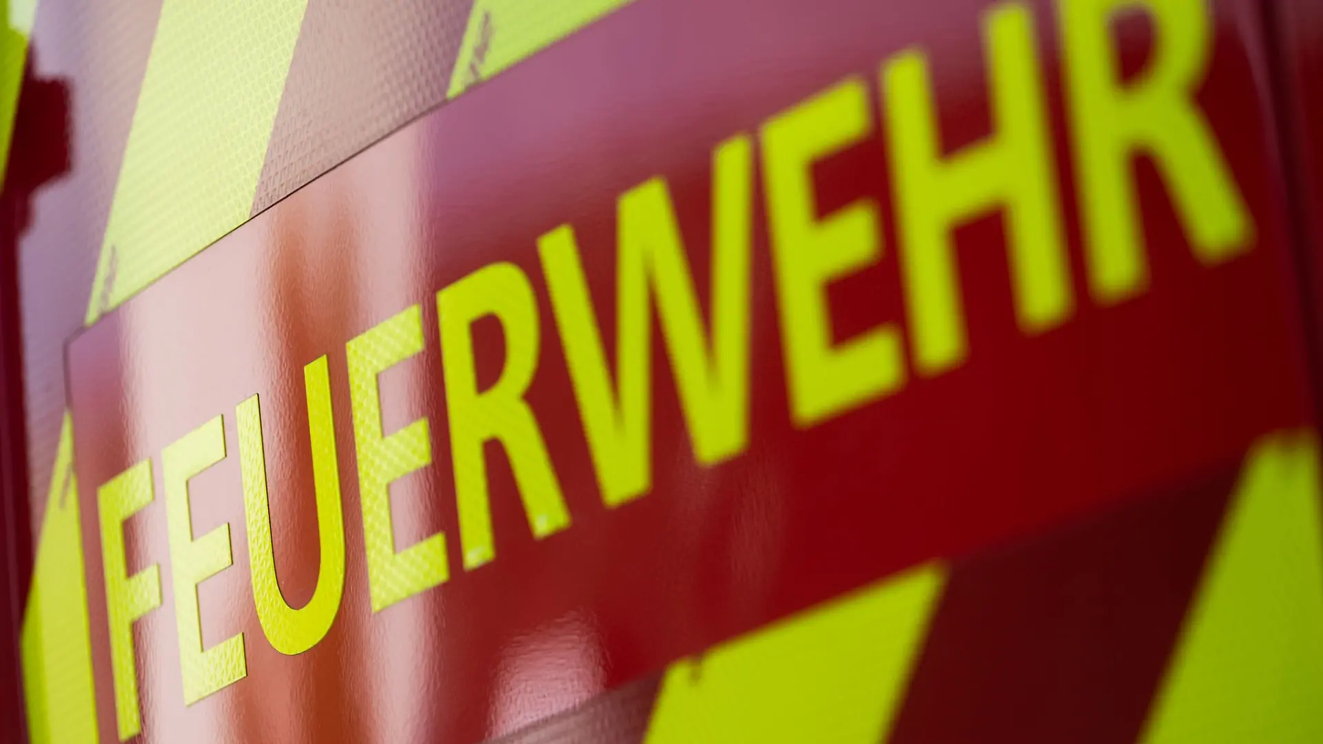 Hoher Schaden bei einem Brand in Mühlhausen im Täle. (Symbolbild)