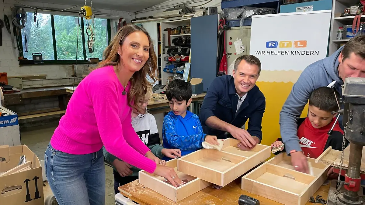 RTL – Wir helfen Kindern“ -Paten Roberta Bieling und Christopher Wittich im „kreativraum”