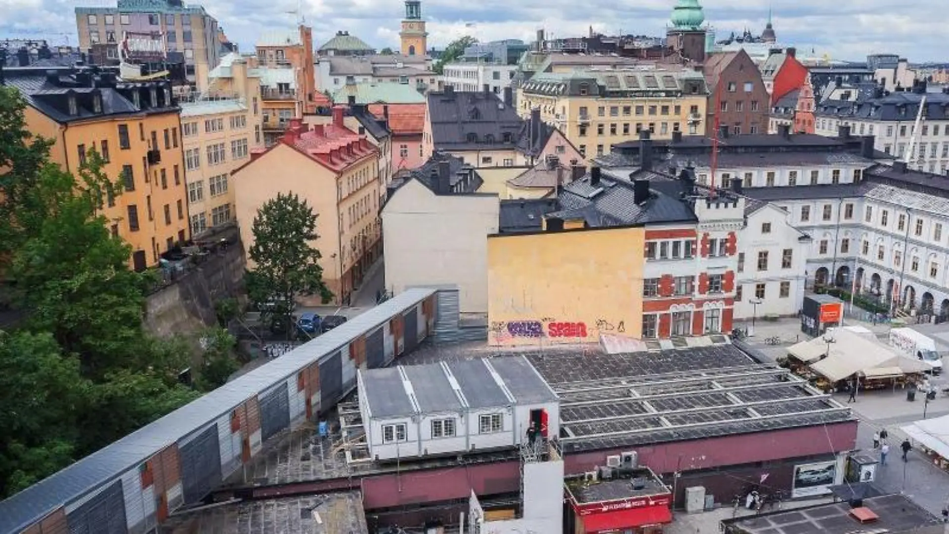 Södermalm ist Stockholms Szeneviertel - hier fällt der Blick über den nördlichen Teil, wo die Hauptstraße Götgatan beginnt. Foto: Philipp Laage