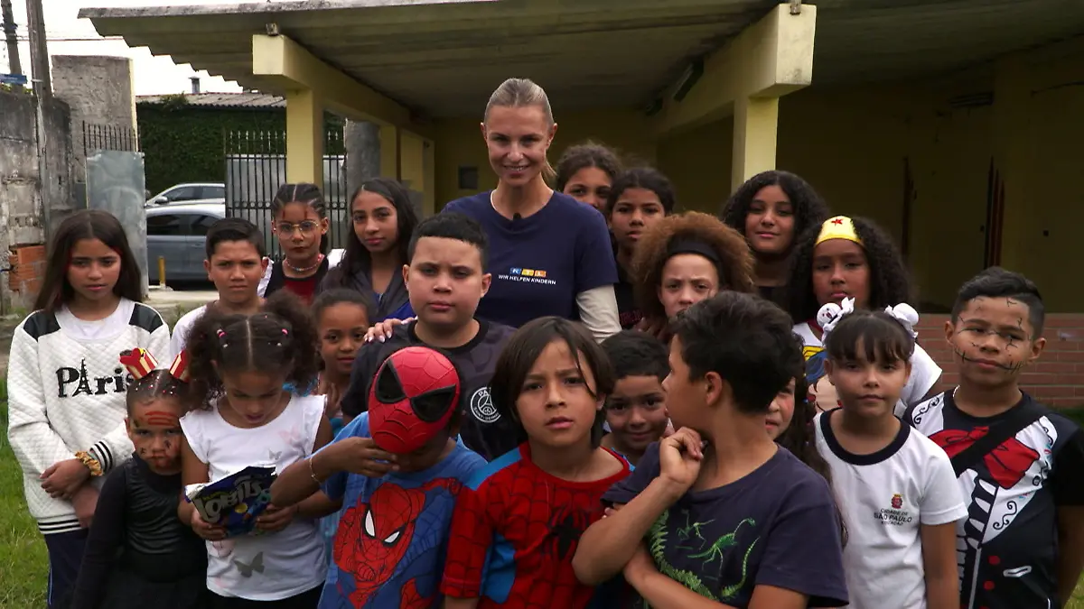 Laura Wontorra kämpft für ein Sport- und Kulturzentrum Im Armenviertel in Brasilien
