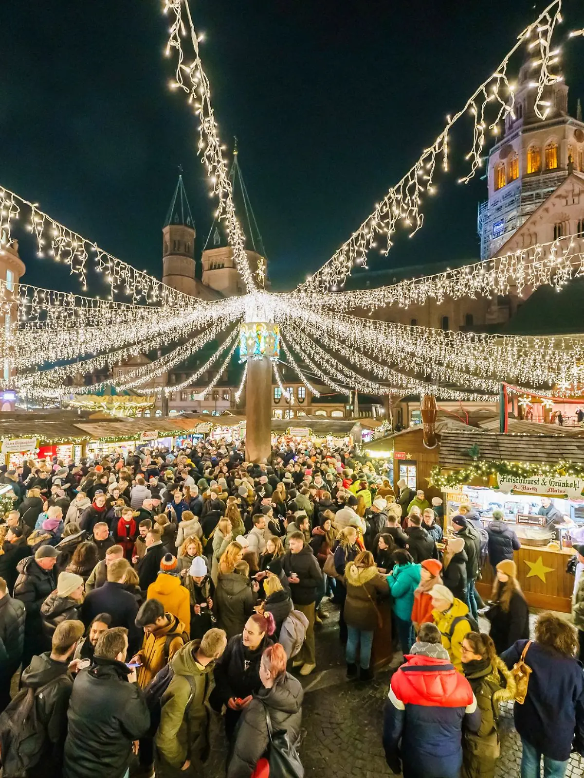 Bild zu: "Wucher-Preise zwingen Weihnachtsmarktbetreiber zur stillen Nacht"
