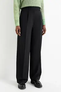 Weite Stoffhose