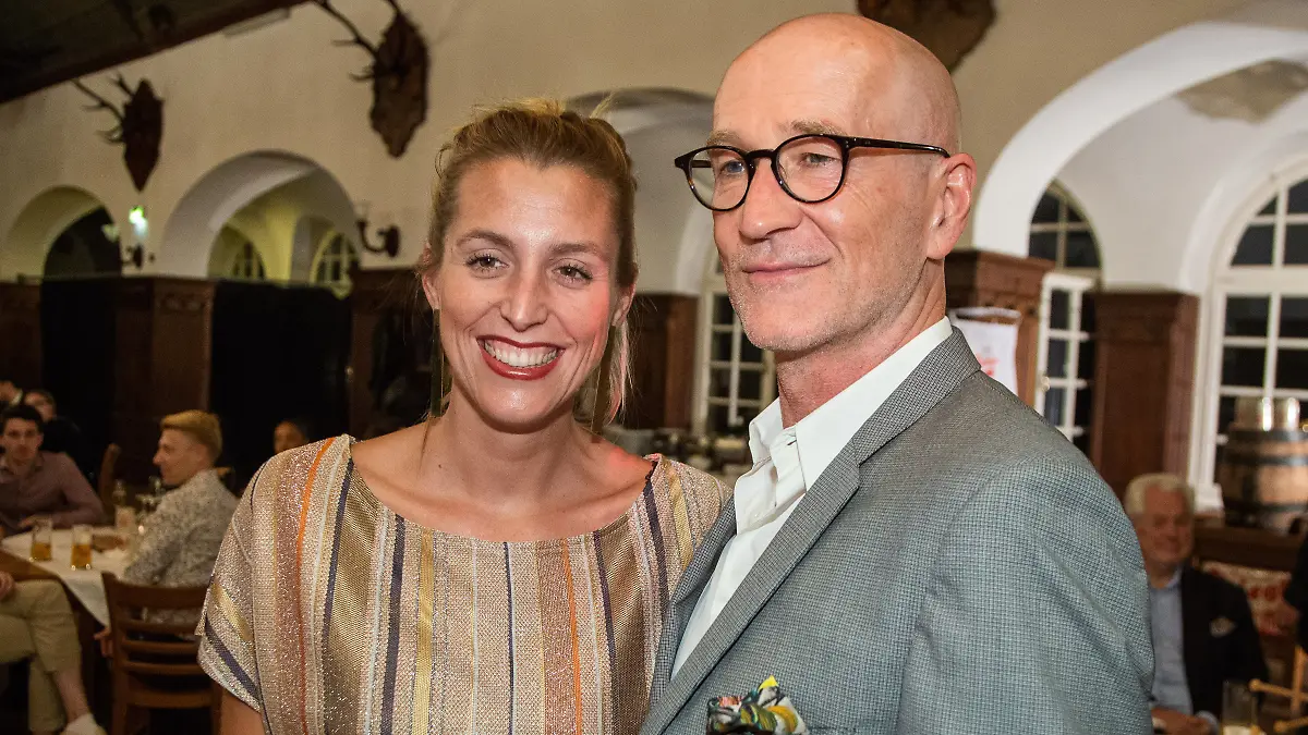 Leonie Seifert und Peter Lohmeyer