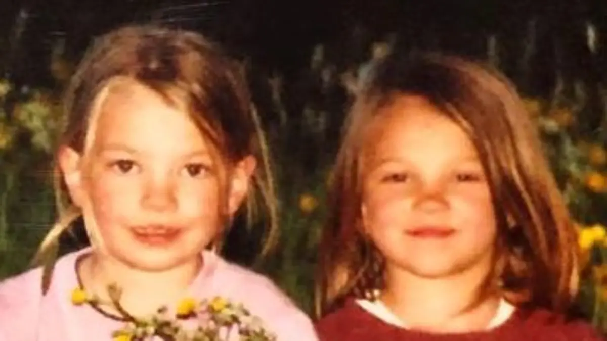 Lea und ihre Schwester Laura.jpg