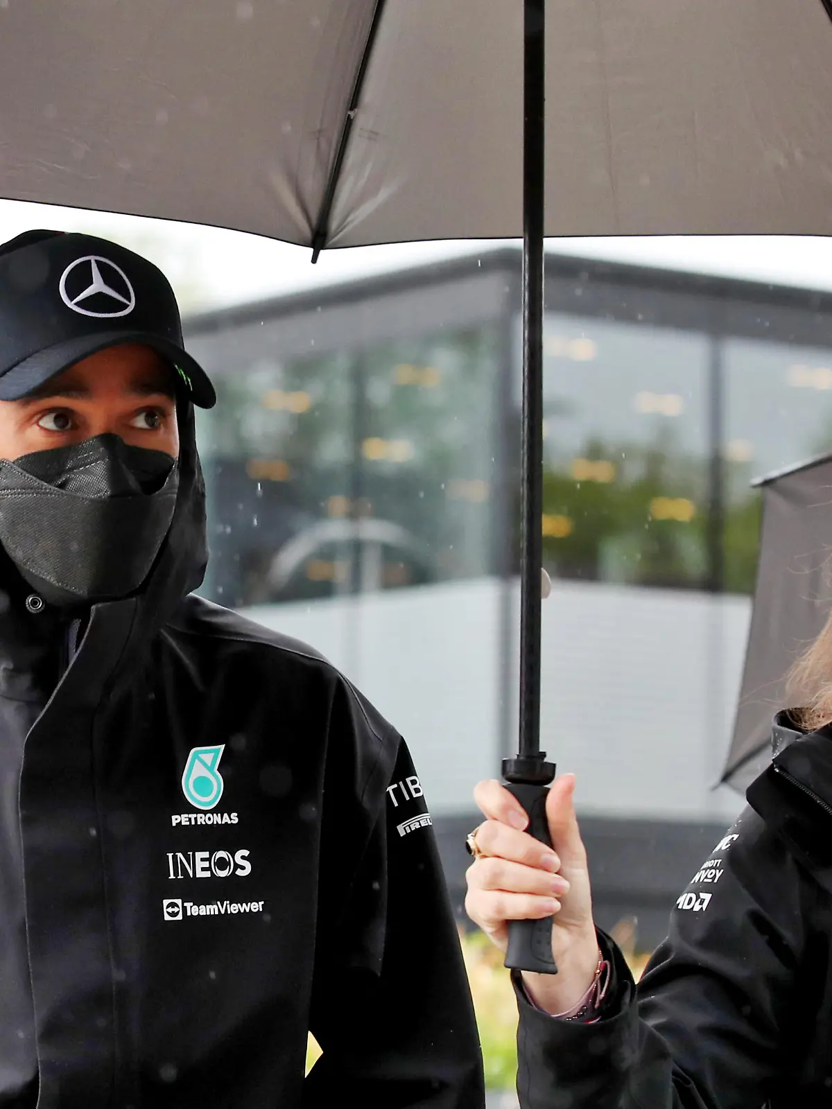 Emilia Romagna Grand Prix - Race - Imola. Lewis Hamilton (GBR) Mercedes AMG F1. Emilia Romagna Grand Prix, Sunday 24th April 2022. Imola, Italy. URN:66539599