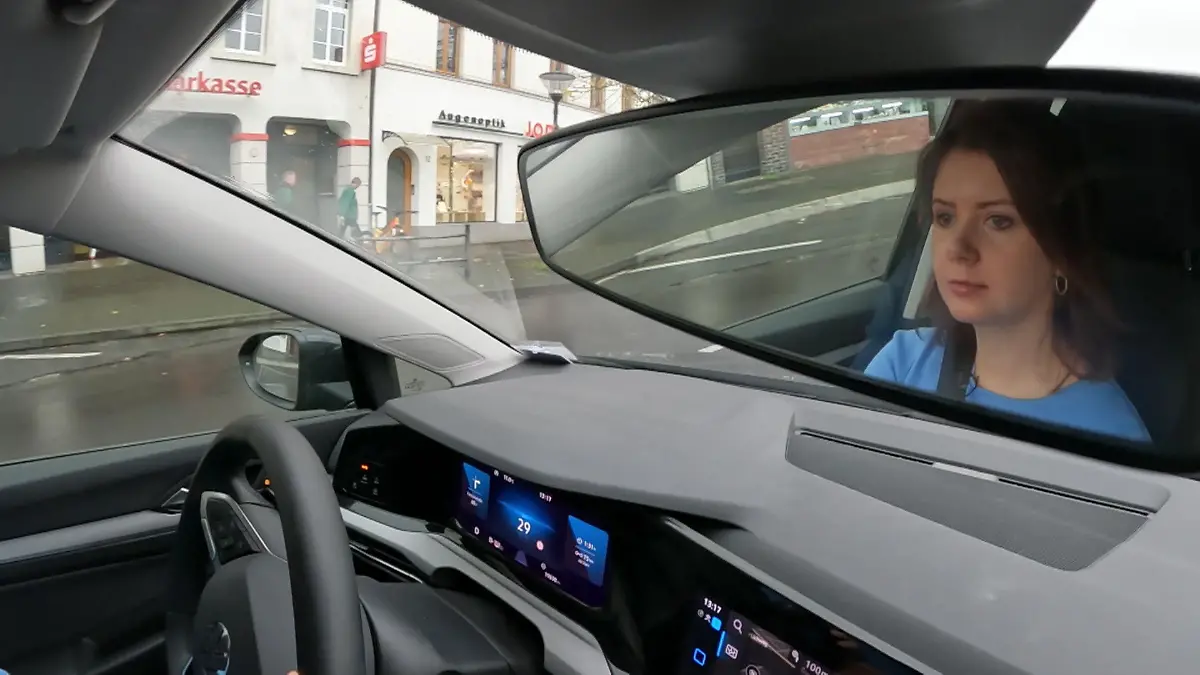 Wie gut fahren die Deutschen wirklich? RTL WEST Reporterin macht den Test Teaserdachzeile