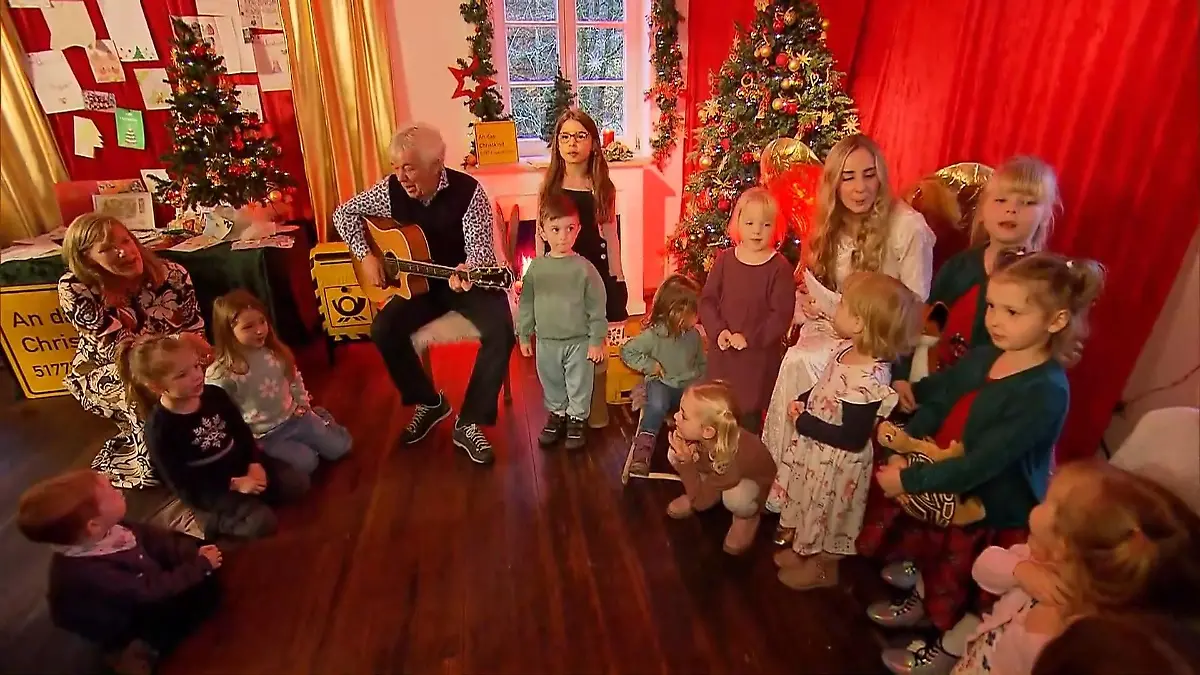 rolf zuckowski in der weihnachtsbäckerei