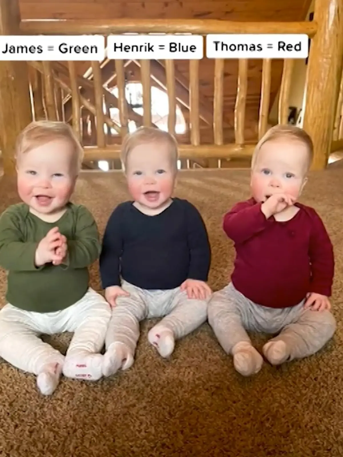 Stellen Sie sich vor, Sie sind Drillingseltern und können ihre Babys kaum voneinander unterscheiden. Dann muss ein genialer Trick her: Diese Eltern greifen dabei auf einen guten alten Nagellack in drei verschiedenen Farben zurück.