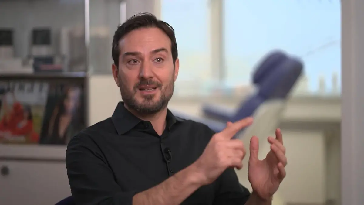 Dr. Sina Djalaei, Arzt für ästhetische Medizin, kennt die Tricks der Promis
