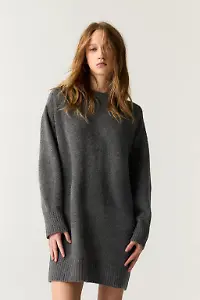 Strickkleid mit langen Ärmeln