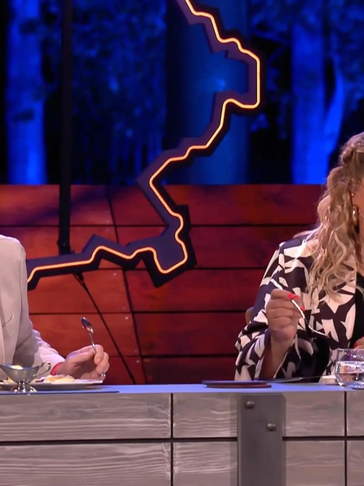 Bild zu: ""Reden Sie jetzt die ganze Zeit dazwischen?""